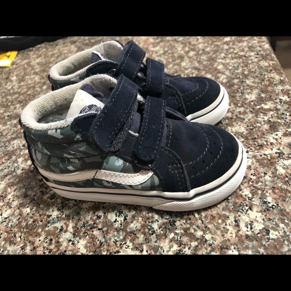 Vans Mid Top Vans